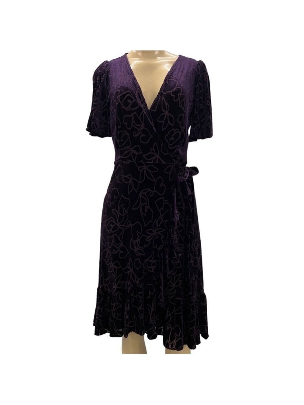 π©ποΈ NWT $159 Calvin Klein Purple Short V-Neck Ruffled Hem Faux Wrap Velvet Dress - Picture 8 of 14